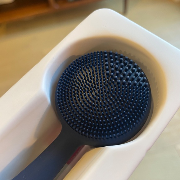 PMD Beauty PMD Clean Smart Facial Cleansing Device in Navy - Picture 4 of 5